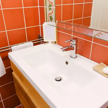 Spacieux Dans Domaine Viticole à 2 Km De Narbonne-plage, 3 Chambres, Accès Wifi Inclus - Fr-1-409-180 * Narbona