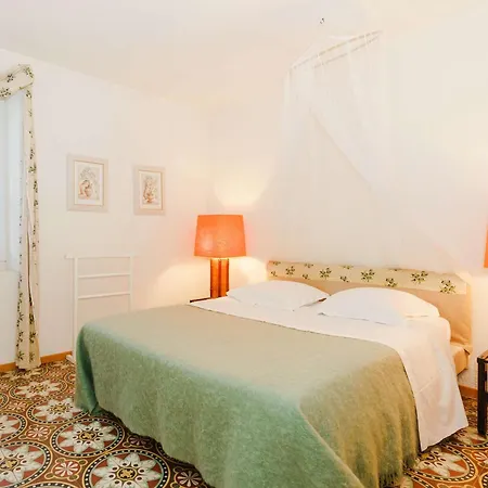 Apartamento Spacieux Dans Domaine Viticole à 2 Km De Narbonne-plage, 3 Chambres, Accès Wifi Inclus - Fr-1-409-180 Narbona