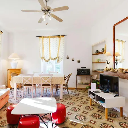 Apartamento Spacieux Dans Domaine Viticole à 2 Km De Narbonne-plage, 3 Chambres, Accès Wifi Inclus - Fr-1-409-180 *