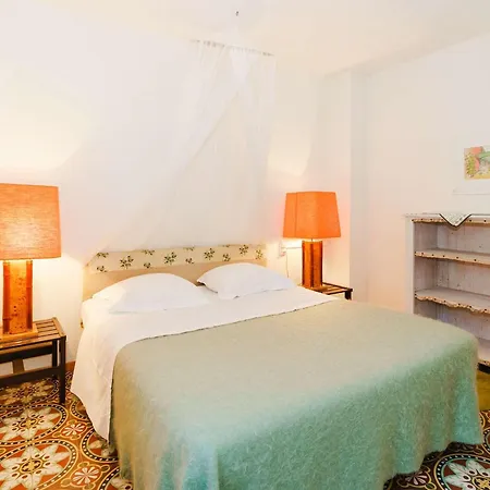 Spacieux Dans Domaine Viticole à 2 Km De Narbonne-plage, 3 Chambres, Accès Wifi Inclus - Fr-1-409-180 Narbona